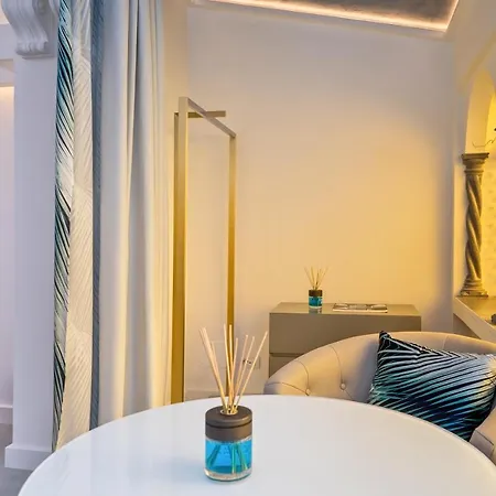 Civico 7 Apartment